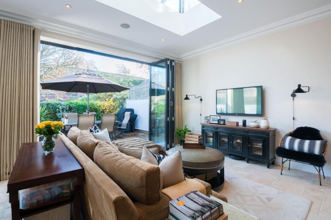 Breathtaking Putney Home With Gorgeous Garden ริชมอนด์ ภายนอก รูปภาพ
