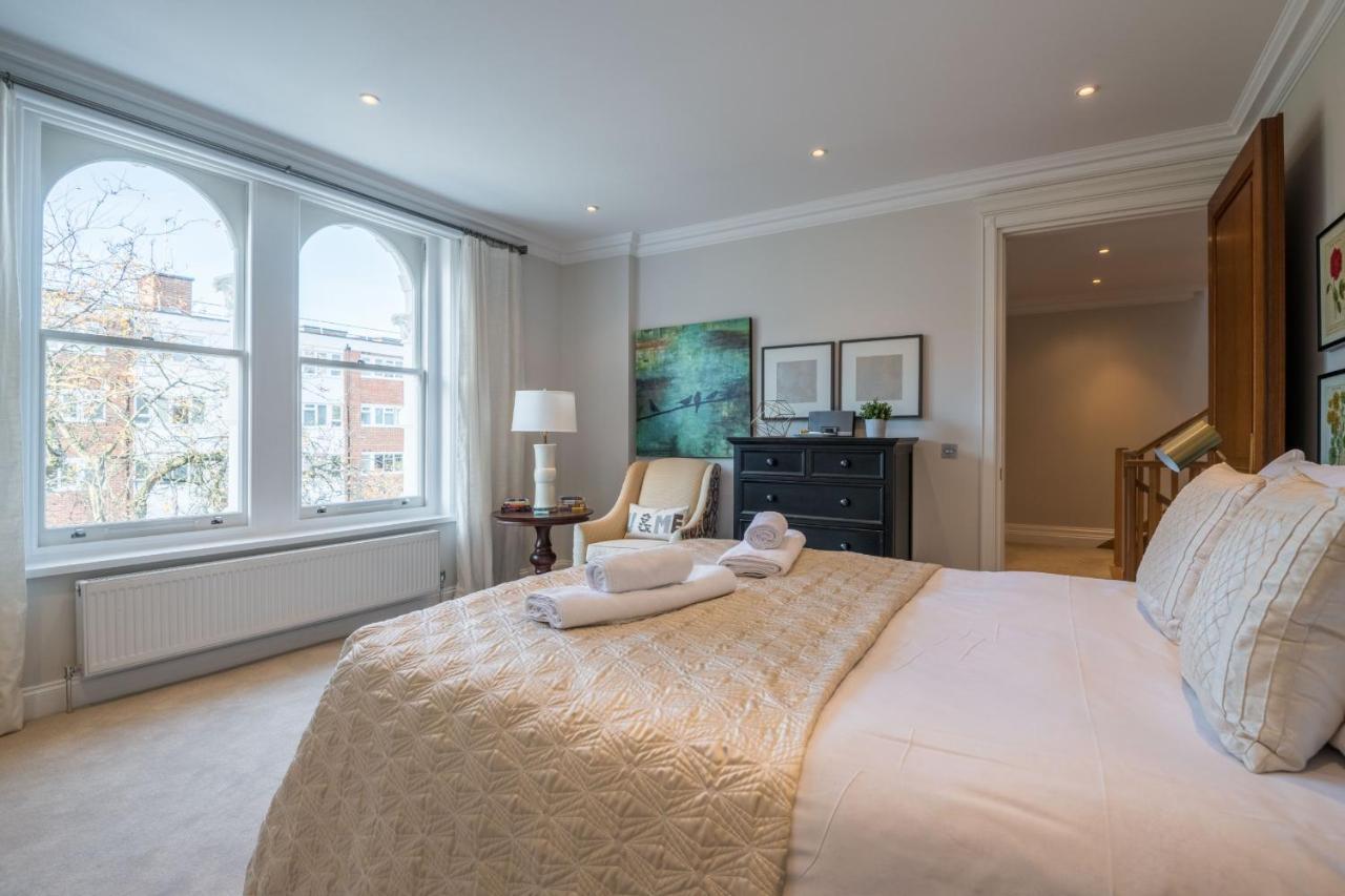 Breathtaking Putney Home With Gorgeous Garden ริชมอนด์ ภายนอก รูปภาพ