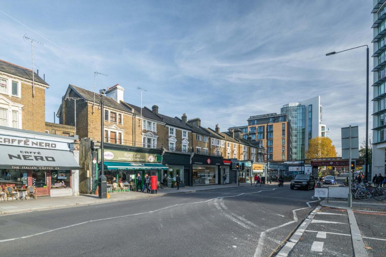 Breathtaking Putney Home With Gorgeous Garden ริชมอนด์ ภายนอก รูปภาพ