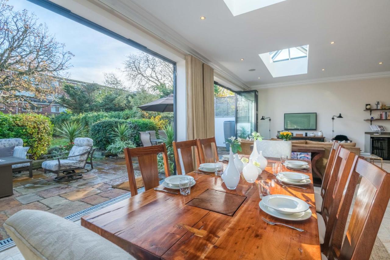 Breathtaking Putney Home With Gorgeous Garden ริชมอนด์ ภายนอก รูปภาพ