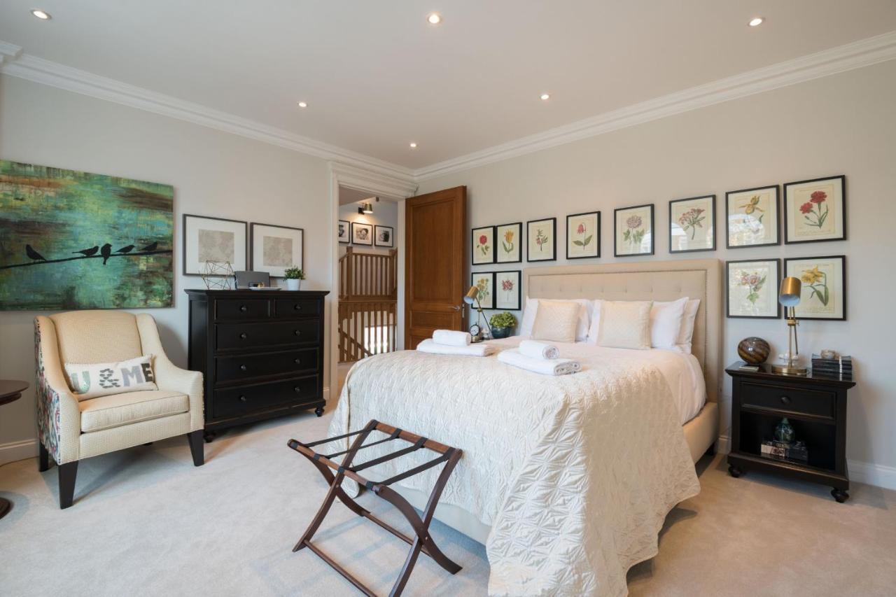 Breathtaking Putney Home With Gorgeous Garden ริชมอนด์ ภายนอก รูปภาพ