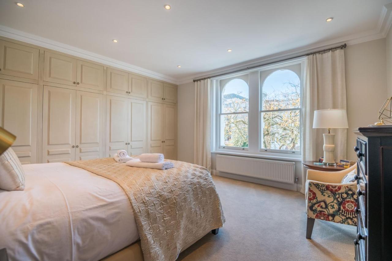 Breathtaking Putney Home With Gorgeous Garden ริชมอนด์ ภายนอก รูปภาพ